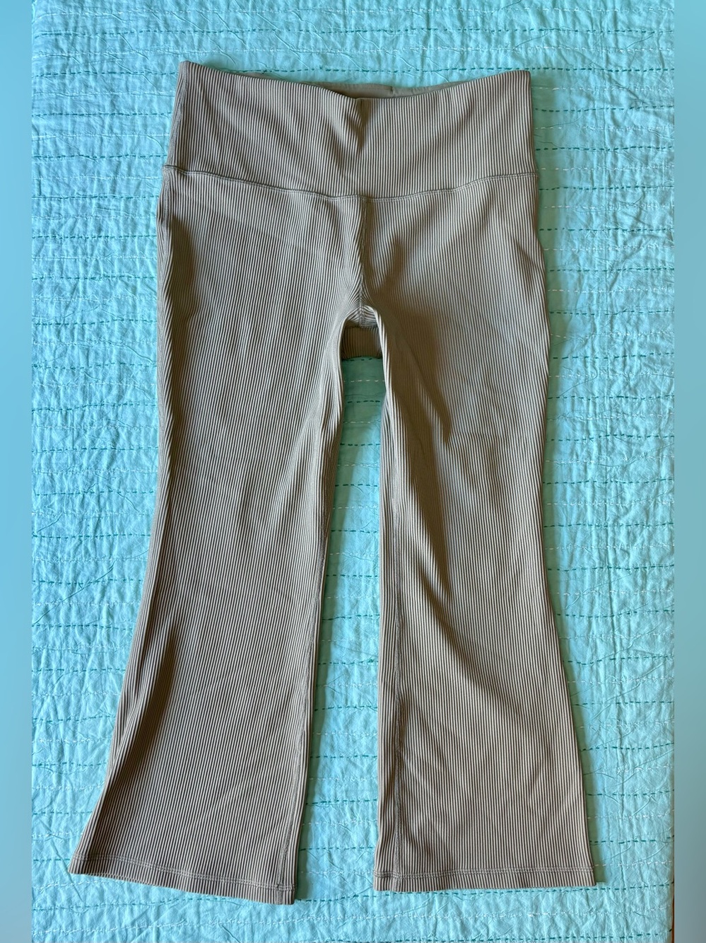 Athleta Taupe Elation Thick Ribbed Crop Flare leggings Size 1X